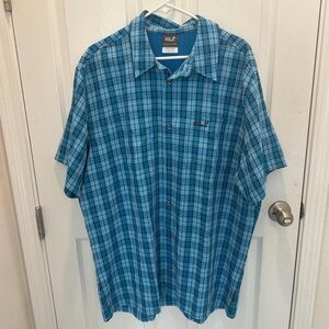 Jack Wolfskin Blue Plaid Short-Sleeve Button-Down Shirt